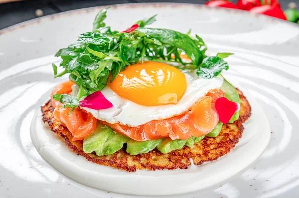 Simple Ways to Elevate Your Egg Posh Brunch