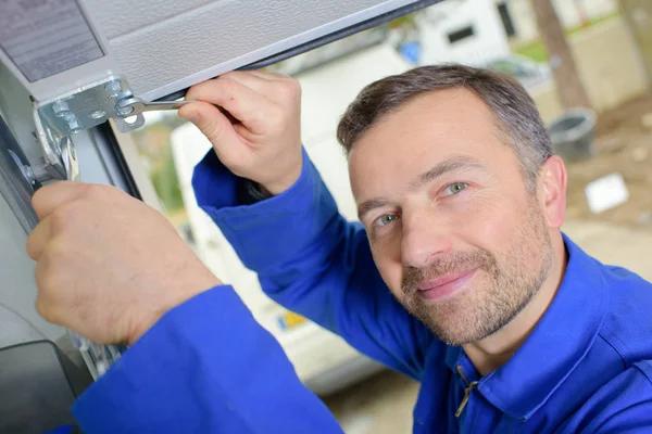 Professional Garage Door Doctor Repair That Saves You Time