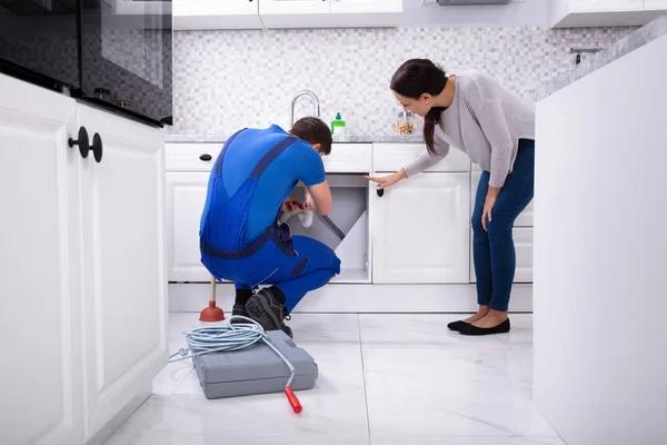 Signs of Damaged Plumbing You Should Never Ignore
