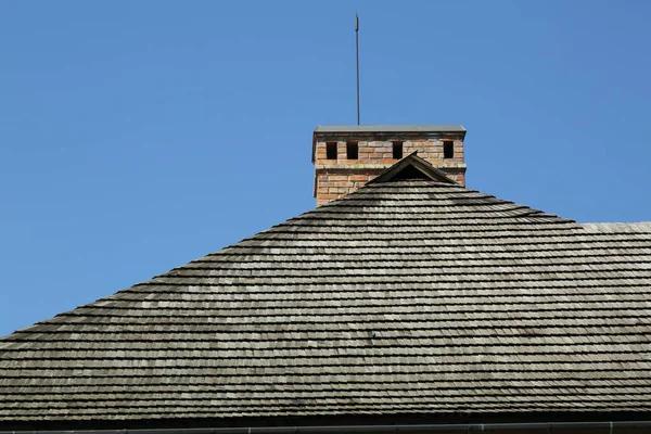 Roofing Restoration Specialists Using Modern Repair Techniques for Better Results